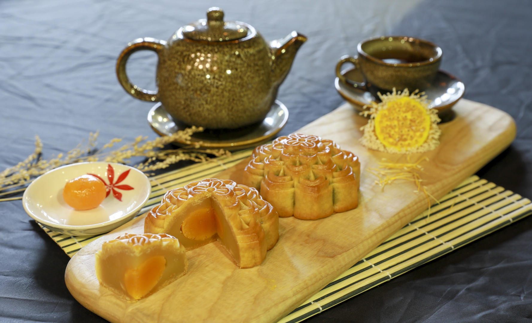 Bánh Trung thu Bảo Minh: Đậm đà hương vị cổ truyền đất Thăng Long 3 banh nuong