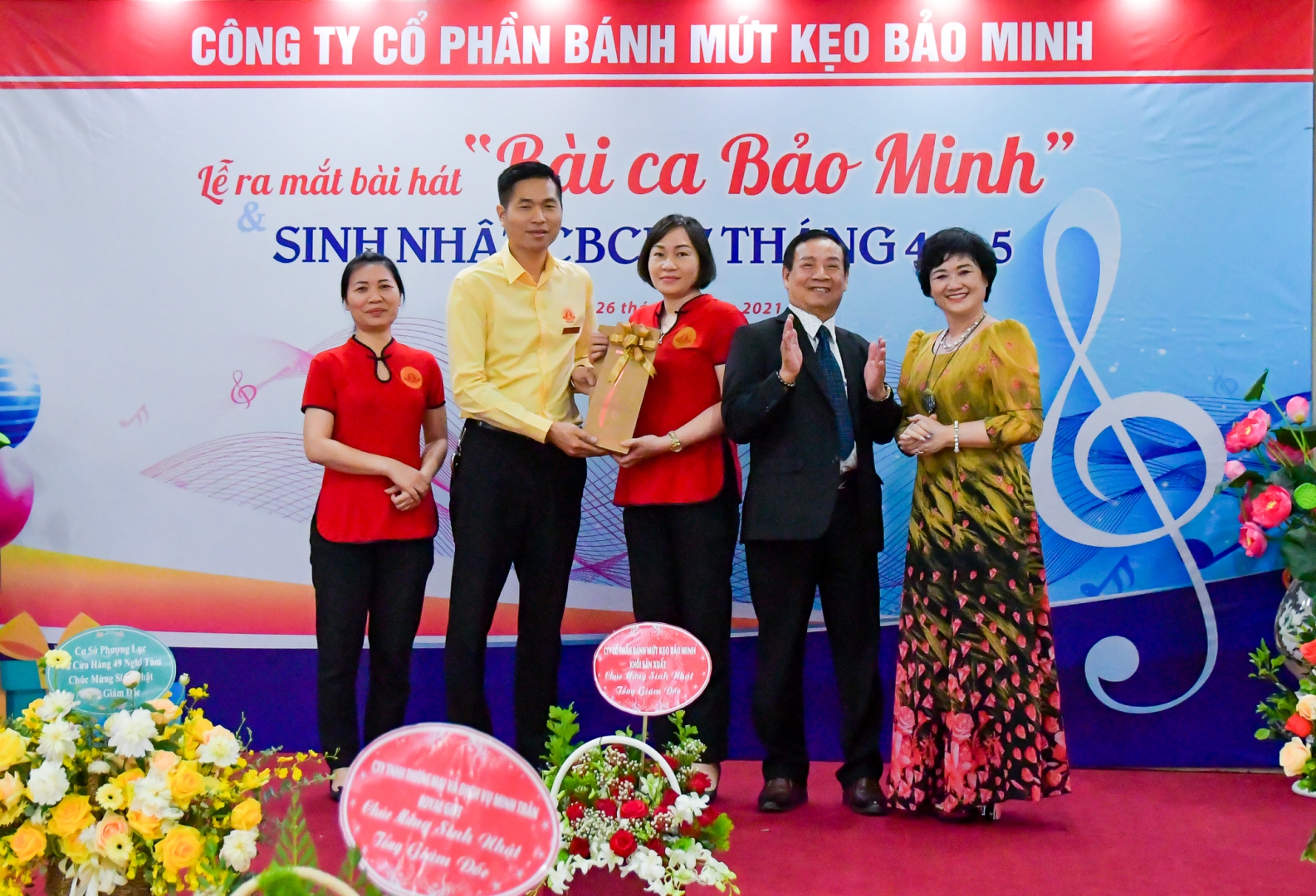 Bảo Minh ra mắt ca khúc Bài ca Bảo Minh và tiệc sinh nhật cho CBCNV 10 mkt 6401