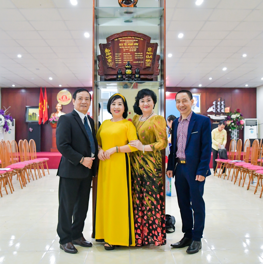 Bảo Minh ra mắt ca khúc Bài ca Bảo Minh và tiệc sinh nhật cho CBCNV 12 mkt 6536