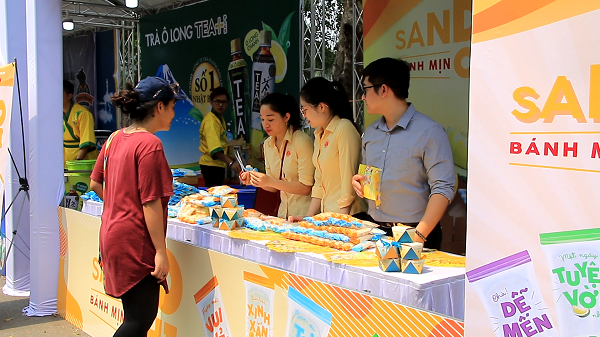 p16banh min sandochi buoc dau tao nen con sot tai ha noi2