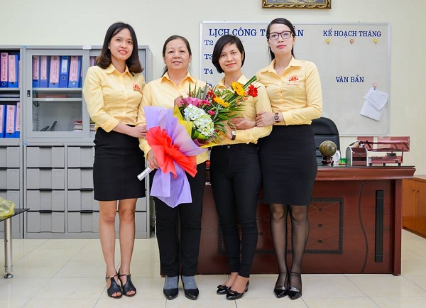Bảo Minh tổ chức Chương trình kỷ niệm ngày Quốc tế phụ nữ 8/3 và Sinh nhật cho CBCNV sinh tháng 1,2,3 6 p17sinh nhat 1 1