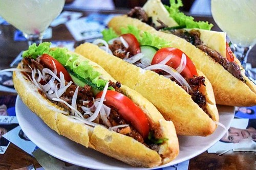 Bánh cốm Bảo Minh – món quà đặc biệt cho người nước ngoài