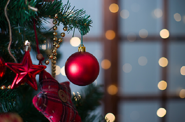 Ngập tràn sắc đỏ Noel – Du nhập văn hoá phương Tây nhưng đừng quên đi bản sắc Việt 2 p56ngap tran sac do noel du nhap van hoa phuong tay1 1