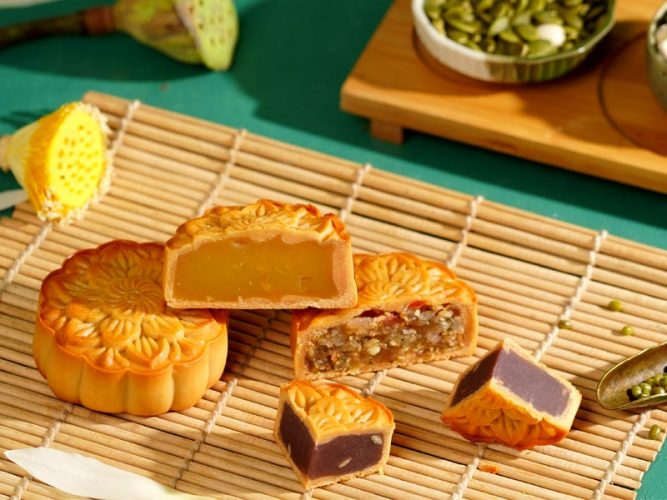 Bánh trung thu nướng bảo minh