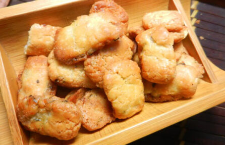 Đặc sản bánh chả Hà Nội – Đậm đà hương vị Việt