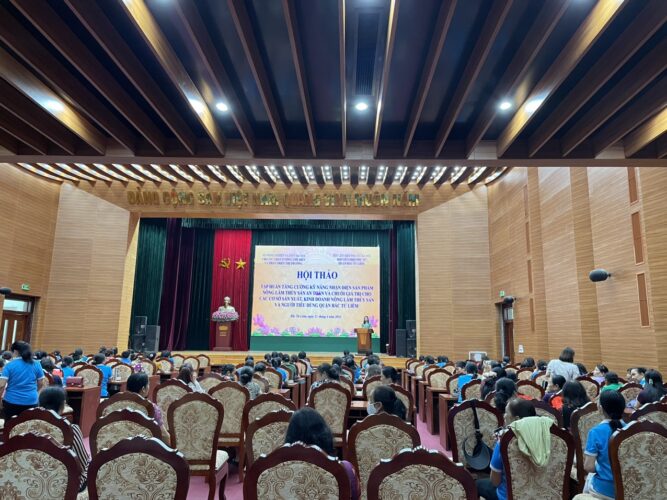 banh keo bao minh gian hang san pham ocop an tuong tai hoi nghi tap huan ve an toan thuc pham cua hoi lhpn quan bac tu liem hoi cho tai hoi nghi tap huan ve attp nhan dien thuc pham an toan 1