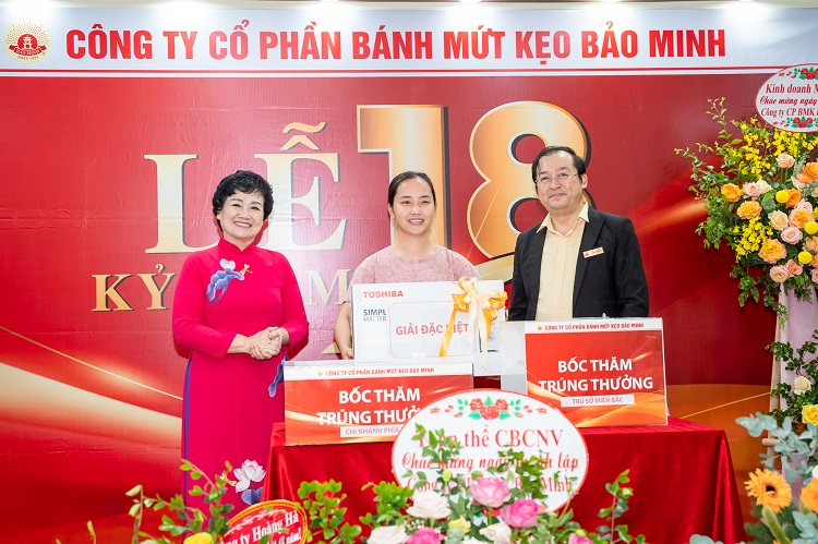 ky niem sinh nhat lan thu 18 cong ty co phan banh mut keo bao minh sinh nhat banh keo bao minh lan thu 18 8