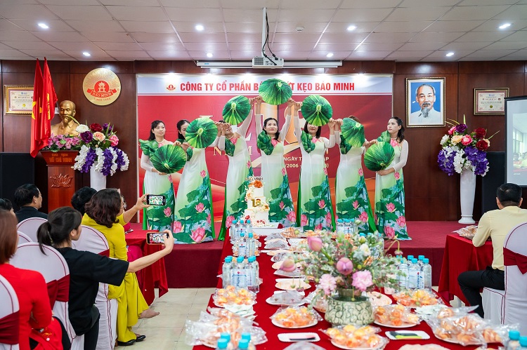 ky niem sinh nhat lan thu 18 cong ty co phan banh mut keo bao minh sinh nhat bao minh lan thu 18 5