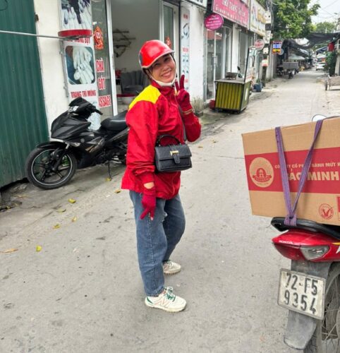Người Bảo Minh - Khát vọng thay đổi để tốt hơn (TRÀN TÂM THẾ) 2 nguoi bao minh khat vong thay doi de tot hon tran tam the luon lan toa nhung suy nghi va hanh dong tich cuc