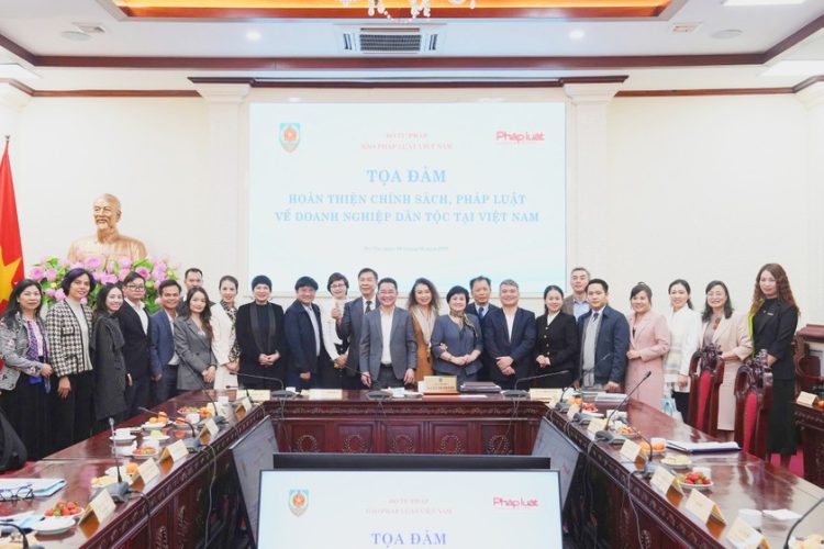 banh keo bao minh tham du toa dam hoan thien chinh sach phap luat ve doanh nghiep dan toc tai viet nam toa dam hoan thien chinh sach phap luat ve doanh nghiep dan toc tai viet nam1