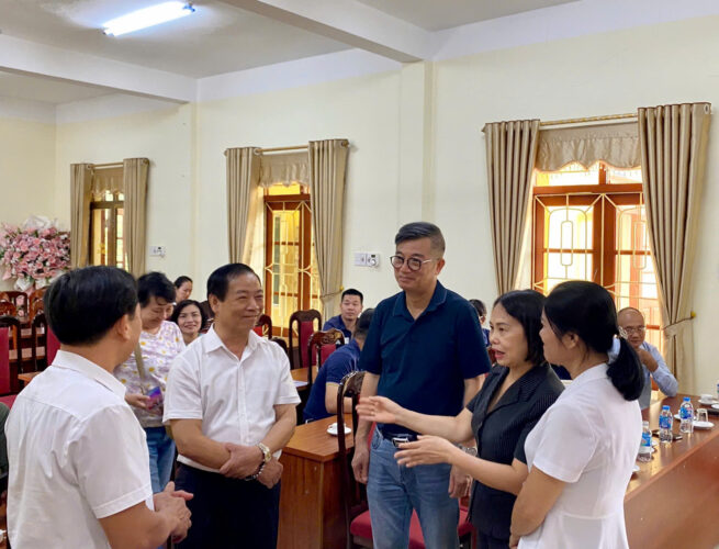 bao minh chung tay cung dong bao vung lu lan toa yeu thuong sau con bao so 11 z7190573698214 5379a679b28d312b8a1fff09f7cc4b5e