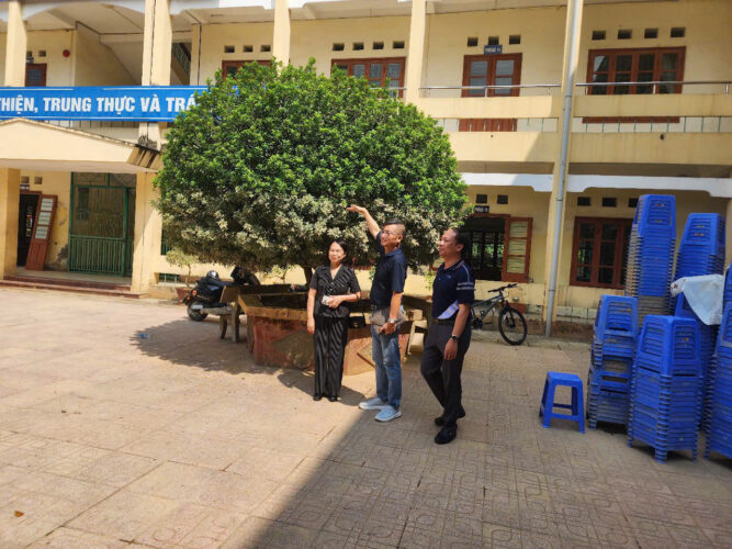 bao minh chung tay cung dong bao vung lu lan toa yeu thuong sau con bao so 11 z7190573711186 8c349ab58145735afea6186562cbe1e8