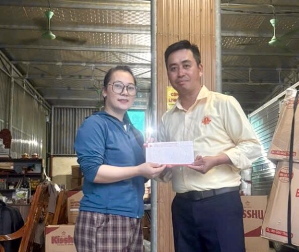 bao minh dong hanh cung cac nha phan phoi tai vung anh huong do bao lu npp quynh anh nghe an