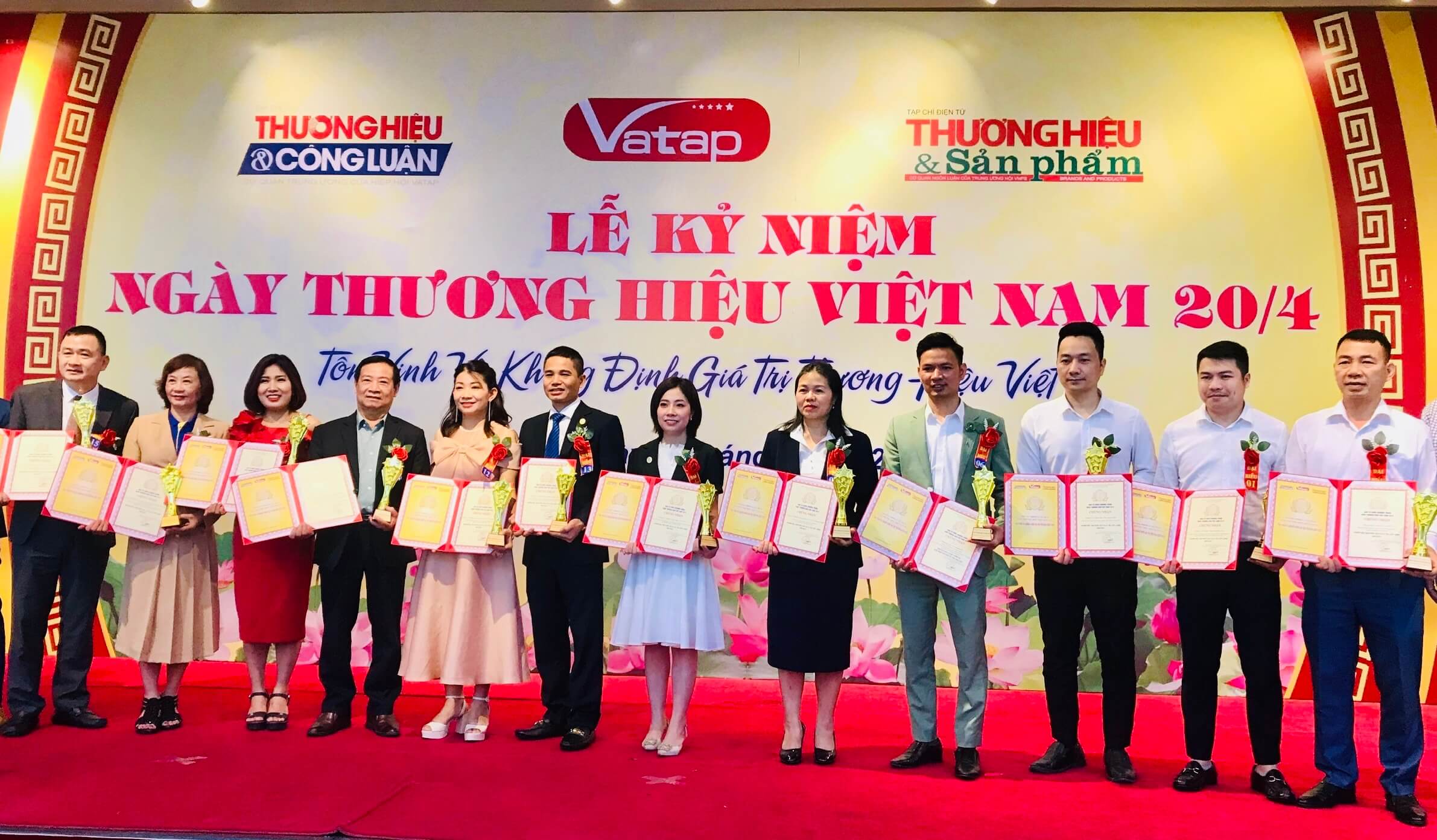 chuong-trinh-tong-vinh-va-khang-dinh-thuong-hieu-viet