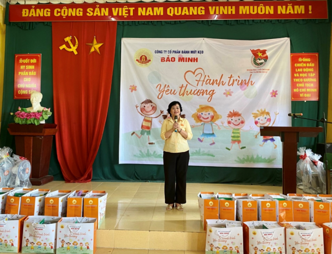 Bà Ngô Thị Tính, Tổng giám đốc Công ty Cổ phần Bánh mứt kẹo Bảo Minh phát biểu. Ảnh: Huyền Chi