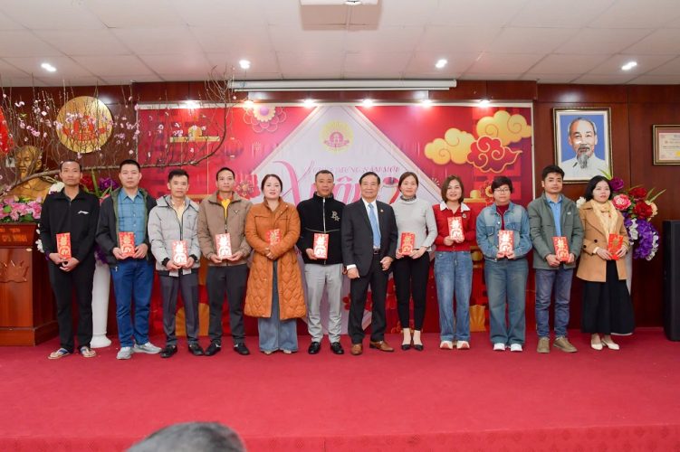 khai xuan dau nam at ty 2025 tai cong ty cp banh mut keo bao minh khai xuan 2025 banh keo bao minh 5