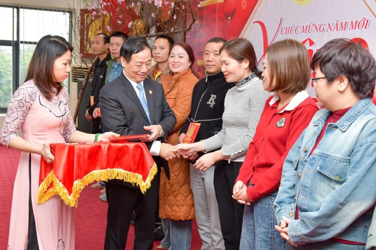 khai xuan dau nam at ty 2025 tai cong ty cp banh mut keo bao minh khai xuan 2025 banh keo bao minh 7