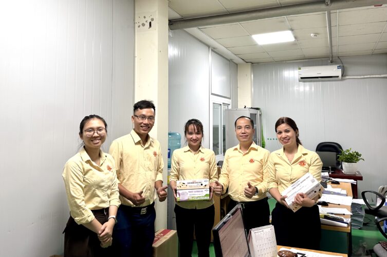 khoi kinh doanh tri an cac kpbbp sau vu mua trung thu va chuc mung 2010 photo 20 10 25 09 04 16