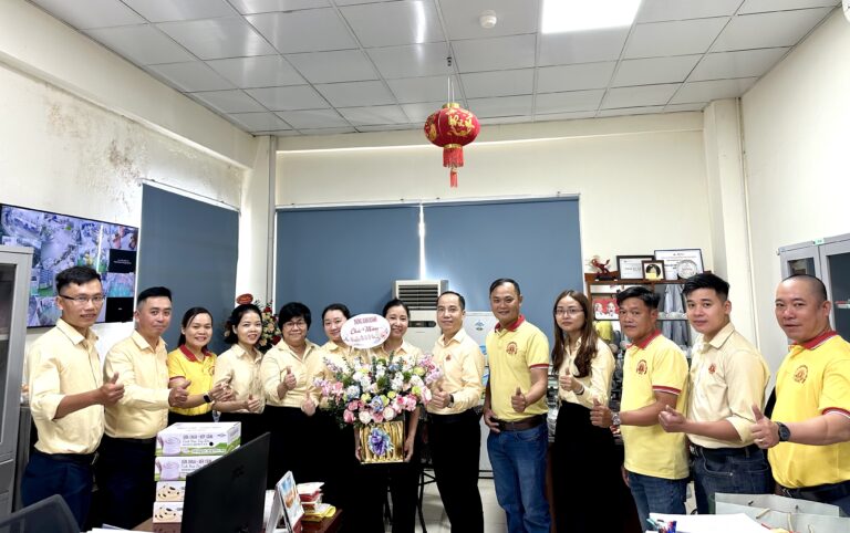 khoi kinh doanh tri an cac kpbbp sau vu mua trung thu va chuc mung 2010 photo 20 10 25 09 16 17