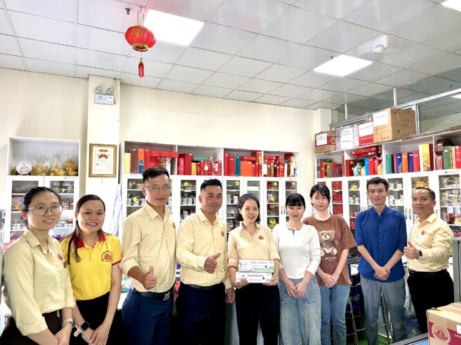 khoi kinh doanh tri an cac kpbbp sau vu mua trung thu va chuc mung 2010 photo 20 10 25 09 18 49