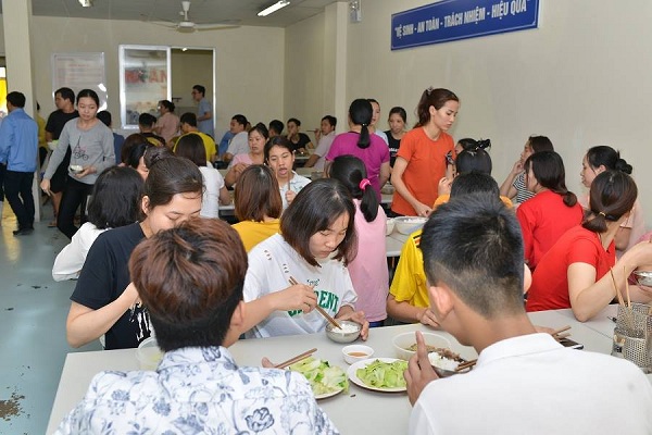 p110bua trua bao minh 6