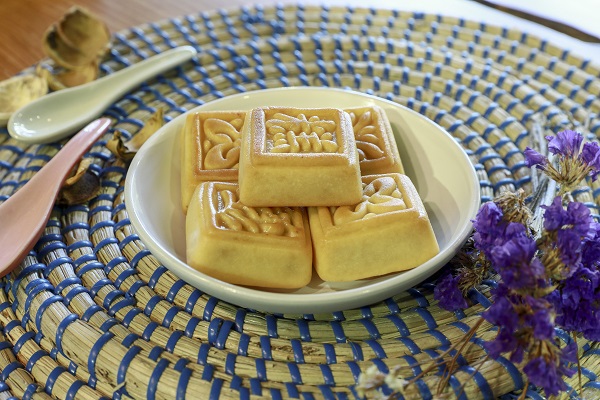 Bánh Nướng nhân khoai môn và nhân đậu đỏ