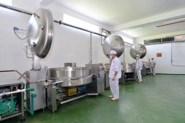 Quy trình sản xuất và đóng gói của Bánh Bông nhài được quản lý rất nghiêm ngặt