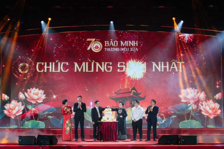 70 nam bao minh mot doi giu lua bao the he giu nghe la 09430