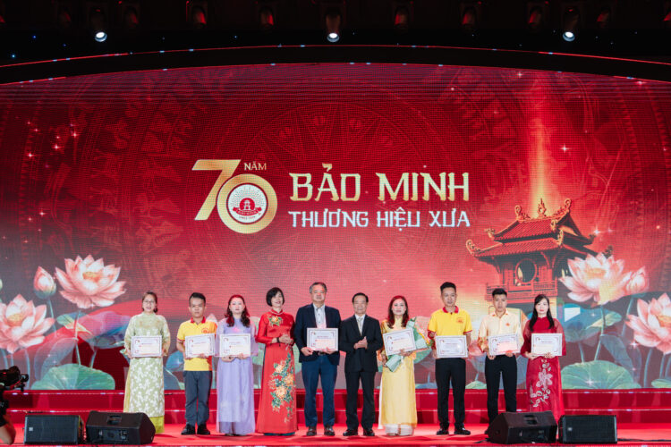 bao minh 70 nam thuong hieu xua ky uc tu hao ve mot hanh trinh luu giu phat trien di san am thuc viet la 09329